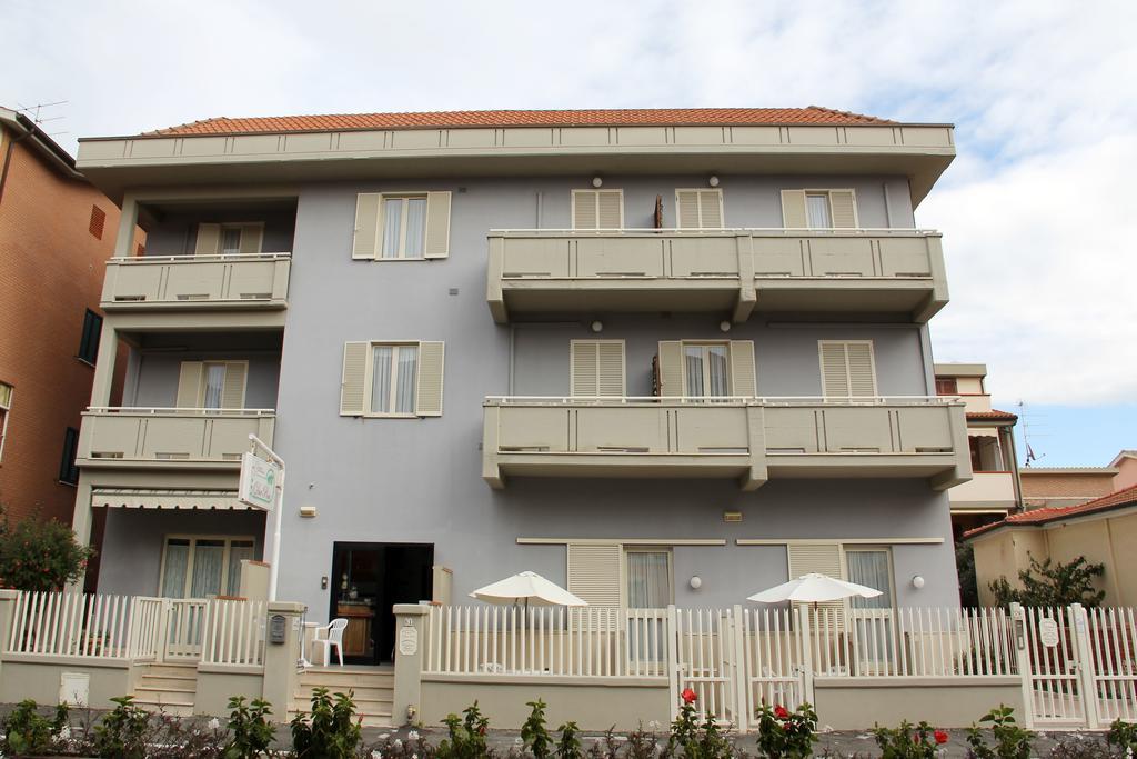 Residence I Due Pini マリーナ・ディ・グロッセート 部屋 写真